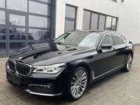 Gebraucht BMW 740 320 PS (235 kW) 2015 Schwarz Limousine
