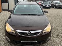 Gebraucht Opel Astra Selection 110 PS (80 kW) 2012 Braun Kombi