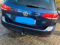 Gebraucht VW Passat 150 PS (110 kW) 2015 Blau Kombi