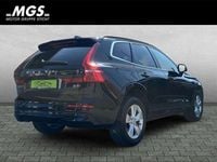 Gebraucht Volvo XC60 197 PS (144 kW) 2022 Onyx black metallic SUV