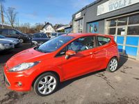 Gebraucht Ford Fiesta Champions Edition 82 PS (60 kW) 2012 Rot Kleinwagen