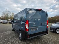 Gebraucht Peugeot Boxer 120 PS (88 kW) 2021 Grau Van