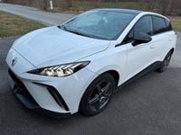 Gebraucht MG MG4 EV Luxury 150 kW (204 PS) 2023 Weiß Kleinwagen