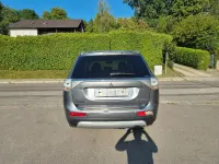 Gebraucht Mitsubishi Outlander Diamant Edition 150 PS (110 kW) 2015 Grau SUV