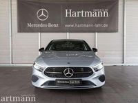 Gebraucht Mercedes A180 Advanced 136 PS (100 kW) 2024 Hightechsilber Kleinwagen