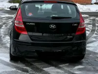 Gebraucht Hyundai i30 90 PS (66 kW) 2011 Schwarz Kleinwagen