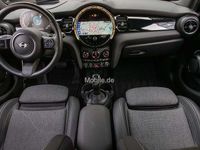 Gebraucht Mini Cooper Classic 136 PS (100 kW) 2021 Weiß Kleinwagen