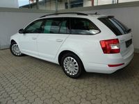 Gebraucht Skoda Octavia Ambition 150 PS (110 kW) 2014 Weiß metallic Kombi