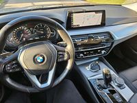 Gebraucht BMW 520 184 PS (135 kW) 2019 Grau Kombi