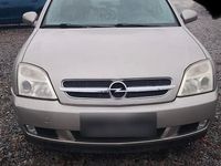 Second-hand Opel Vectra 122 CP (89 kW) 2002 Bej Berlinǎ