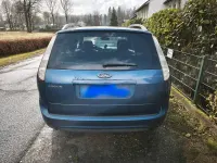 Usado Ford Focus 101 CV (74 kW) 2008 Azul Familiar