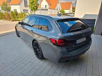 Gebraucht BMW 530 M Sport 286 PS (210 kW) 2020 Grau Kombi