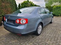 gebraucht VW Jetta 2.0 Benzin/Klima/Navi/