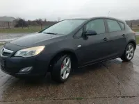 Gebraucht Opel Astra 110 PS (80 kW) 2011 Schwarz Kombi