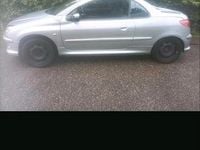 Gebraucht Peugeot 206 CC 109 PS (80 kW) 2006 Silber Cabrio