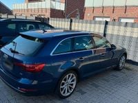 Gebraucht Audi A4 Comfort 190 PS (139 kW) 2016 Blau Kombi