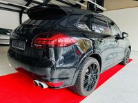 Gebraucht Porsche Cayenne Turbo 500 PS (367 kW) 2012 Schwarz SUV