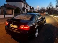 Second-hand BMW 320 150 CP (110 kW) 2006 Negru Berlinǎ