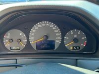 Gebraucht Mercedes E270 Avantgarde 170 PS (125 kW) 2000 Violet Kombi