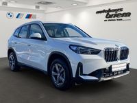 Gebraucht BMW X1 Sport Line 218 PS (160 kW) 2023 Mineralweiß SUV
