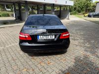 Gebraucht Mercedes E220 Edition 170 PS (125 kW) 2012 Schwarz Limousine