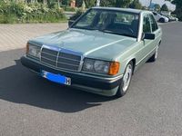 Gebraucht Mercedes 190 90 PS (66 kW) 1986 Grün Limousine