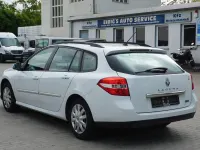 Gebraucht Renault Laguna III 140 PS (102 kW) 2009 Weiß Kombi