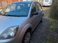 Gebraucht Ford Fiesta 69 PS (50 kW) 2007 Silber Kleinwagen