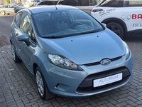 Gebraucht Ford Fiesta Trend 60 PS (44 kW) 2009 Hellblau Kleinwagen