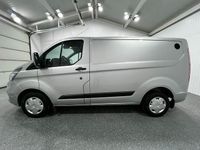 Gebraucht Ford 300 131 PS (96 kW) 2021 Silber Van