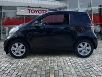 Second-hand Toyota iQ Basis 68 CP (50 kW) 2009 Negru Hatchback