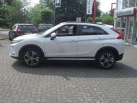 Gebraucht Mitsubishi Eclipse Cross Active 163 PS (119 kW) 2019 Perlmuttweiß SUV