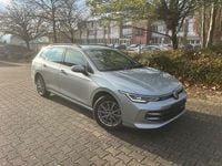 Gebraucht VW Golf VIII Life 150 PS (110 kW) 2024 Silber Kombi