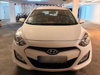 Gebraucht Hyundai i30 110 PS (80 kW) 2013 Weiß Kombi