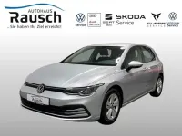 Gebraucht VW Golf VIII Life 116 PS (85 kW) 2021 Silber (metallic) Limousine