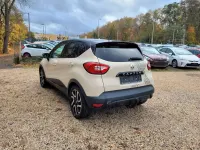 Używany Renault Captur Luxe 120 KM (88 kW) 2015 Biały SUV