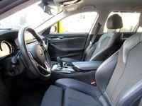 gebraucht BMW 520 D Touring xDrive Sportline Aut Navi/Memory/SH