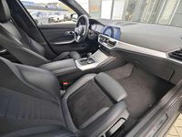 Gebraucht BMW 330e M Sport 252 PS (185 kW) 2020 Dravitgrau metallic Kombi