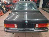 Gebraucht BMW 320 Cabriolet Performance 129 PS (94 kW) 1989 Schwarz Cabrio