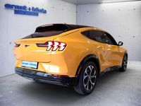Gebraucht Ford Mustang Mach-E 197 kW (269 PS) 2023 Cyber orange metallic SUV