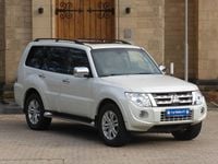 Gebraucht Mitsubishi Pajero Edition 200 PS (147 kW) 2014 Weiß SUV