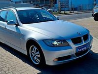 Gebraucht BMW 318 129 PS (94 kW) 2007 Silber Kombi
