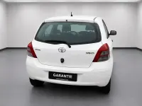 Gebraucht Toyota Yaris Cool 69 PS (50 kW) 2010 Weiss Kleinwagen