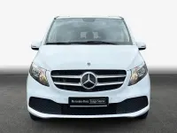 Gebraucht Mercedes V220 163 PS (119 kW) 2021 Weiß Van / Kleinbus
