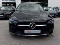 Gebraucht Mercedes CLA180 136 PS (100 kW) 2021 Schwarz Limousine