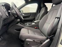 Gebraucht Volvo XC40 Core 169 kW (231 PS) 2023 Grün SUV