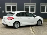 Używany Citroën C4 SELECTION 114 KM (83 kW) 2014 Biały Sedan/Limuzyna