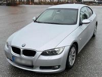 Gebraucht BMW 320 170 PS (125 kW) 2008 Silber Coupé