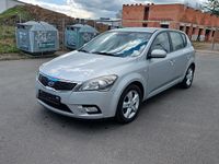 Gebraucht Kia Ceed 116 PS (85 kW) 2011 Silber Kleinwagen