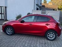 Gebraucht Mazda 2 Exclusive-Line 90 PS (66 kW) 2015 Rot Kleinwagen